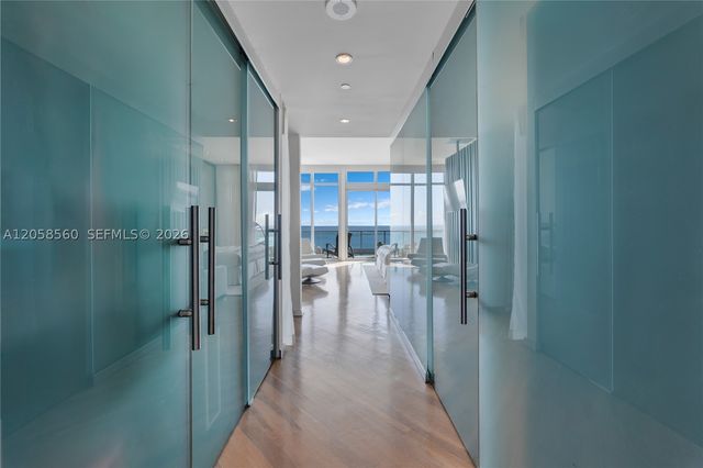 1331 Brickell Bay Dr PH4605, Miami, FL 33131