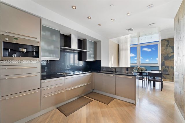 1331 Brickell Bay Dr PH4605, Miami, FL 33131