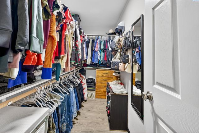 3605 Estrella Dr, Pasco, WA 99301