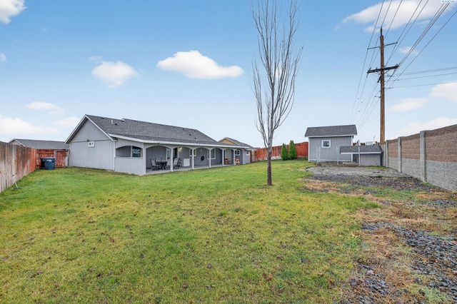 3605 Estrella Dr, Pasco, WA 99301