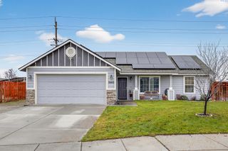 3605 Estrella Dr, Pasco, WA 99301