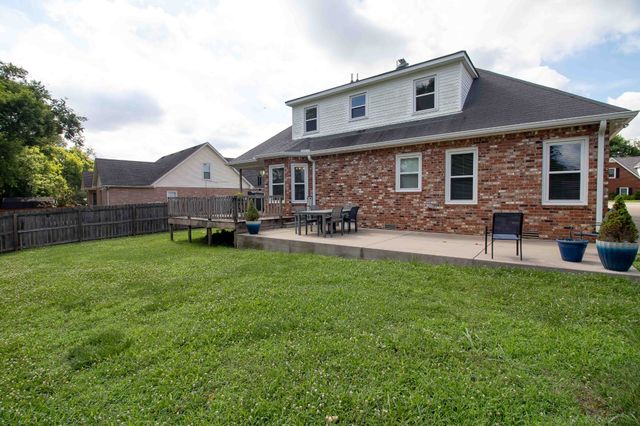 1822 Pennington Dr, Murfreesboro, TN 37129