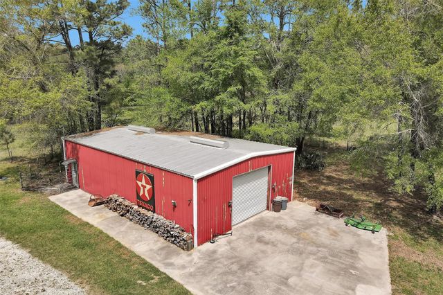 23421 Martha Williams Road, Montgomery, TX 77356