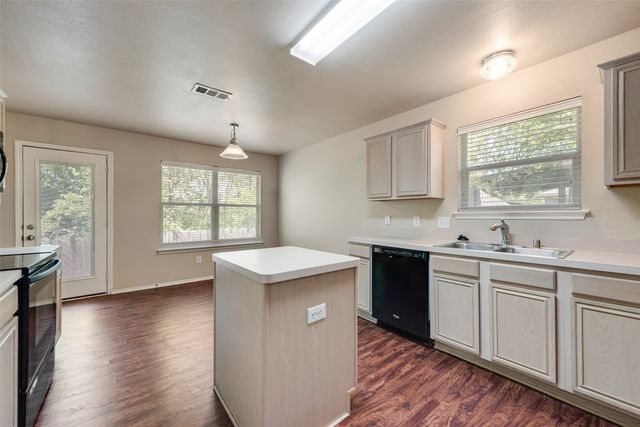 3302 Sewell Drive, Sachse, TX 75048