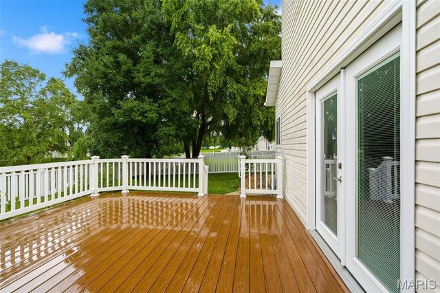 28 Seabiscuit Drive, St Charles, MO 63301