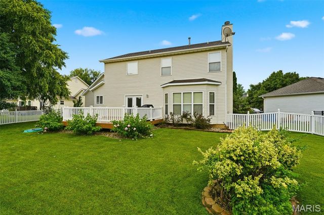 28 Seabiscuit Drive, St Charles, MO 63301