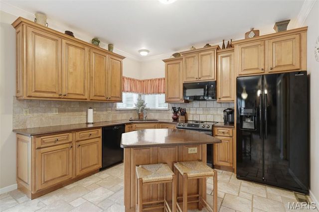 28 Seabiscuit Drive, St Charles, MO 63301