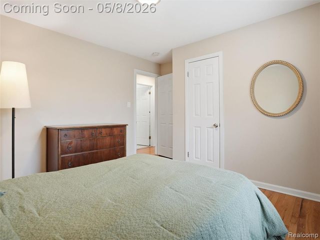21604 Alger Street, Saint Clair Shores, MI 48080
