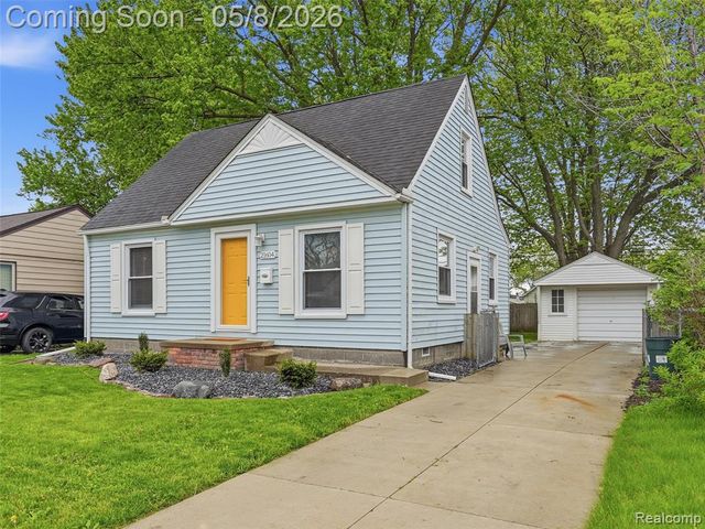 21604 Alger Street, Saint Clair Shores, MI 48080