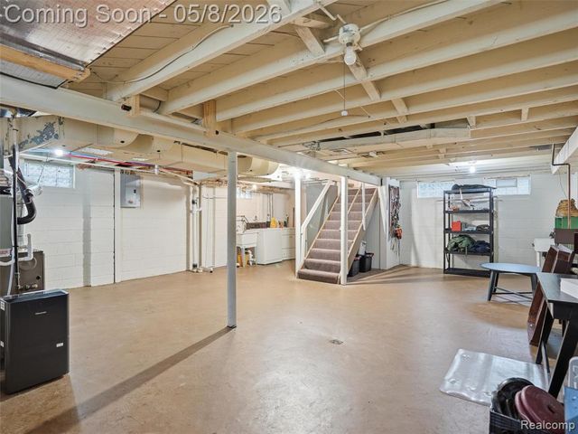 21604 Alger Street, Saint Clair Shores, MI 48080