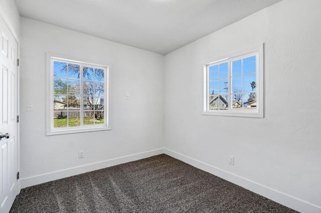 2559 E Clay Avenue, Fresno, CA 93701