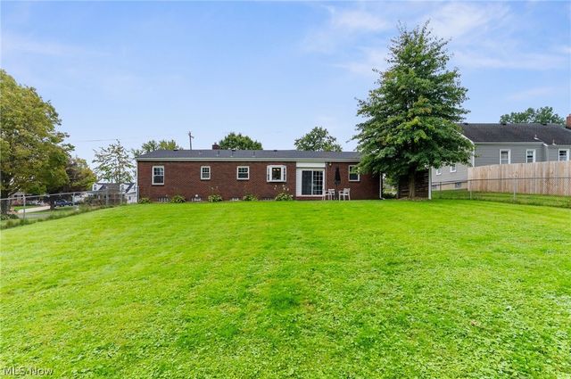 2388 W Manor Avenue, Poland, OH 44514