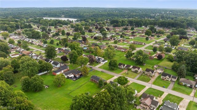 2388 W Manor Avenue, Poland, OH 44514