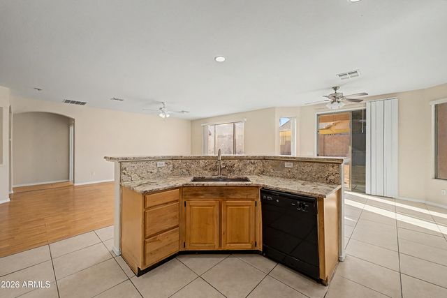 10910 W DAVIS Lane, Avondale, AZ 85323