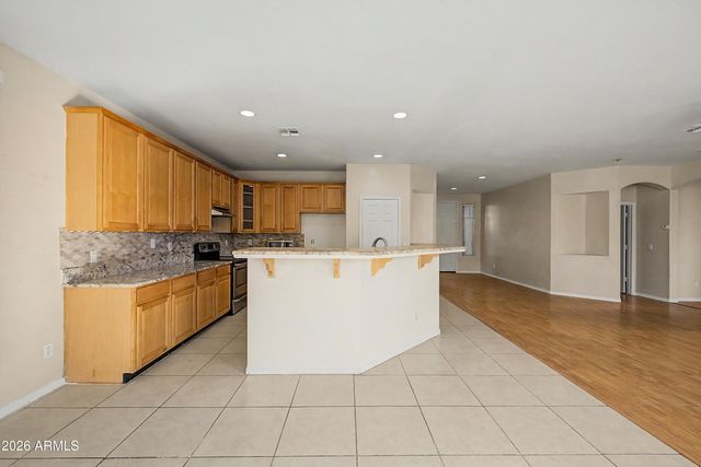 10910 W DAVIS Lane, Avondale, AZ 85323