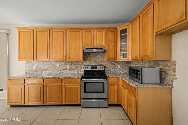 10910 W DAVIS Lane, Avondale, AZ 85323