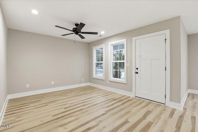 404 W James Street, La Grange, NC 28551