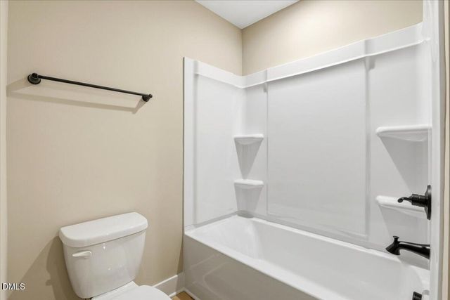 404 W James Street, La Grange, NC 28551