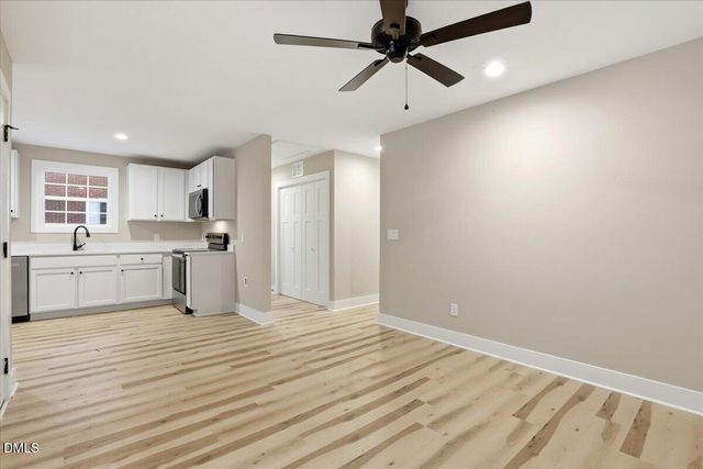 404 W James Street, La Grange, NC 28551