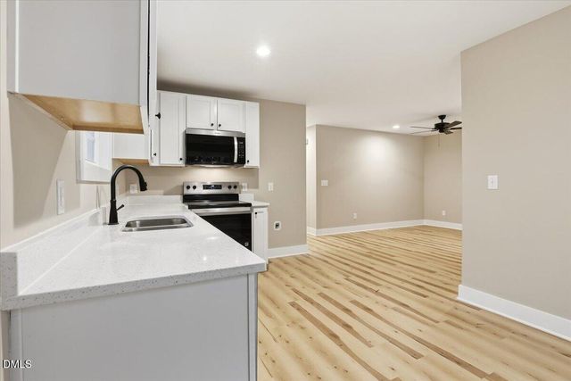 404 W James Street, La Grange, NC 28551
