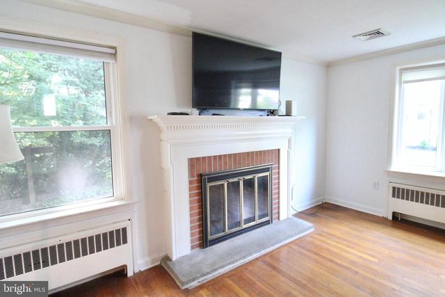 1133 COLONIAL RD, Lancaster, PA 17603