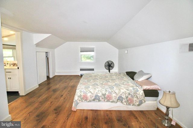 1133 COLONIAL RD, Lancaster, PA 17603