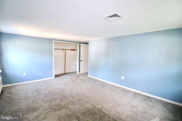 1133 COLONIAL RD, Lancaster, PA 17603