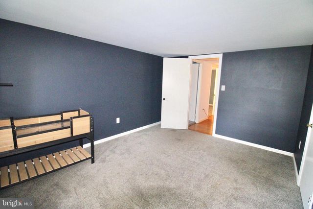 1133 COLONIAL RD, Lancaster, PA 17603