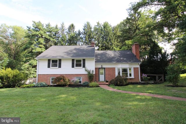 1133 COLONIAL RD, Lancaster, PA 17603