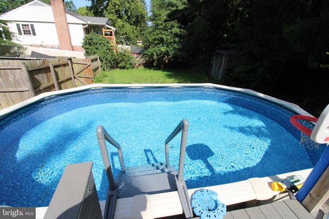1133 COLONIAL RD, Lancaster, PA 17603