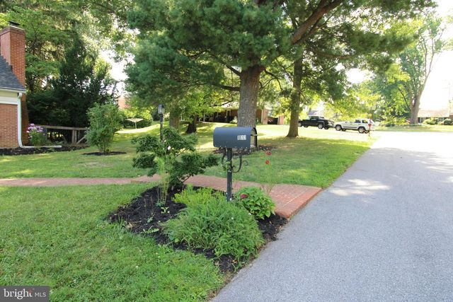 1133 COLONIAL RD, Lancaster, PA 17603