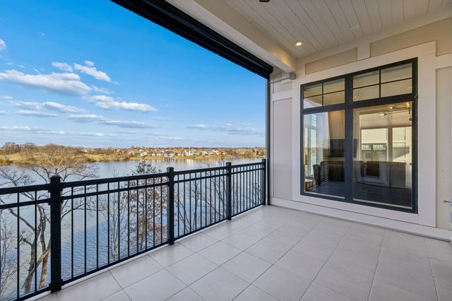 1024 Club View Dr Unit D202, Gallatin, TN 37066