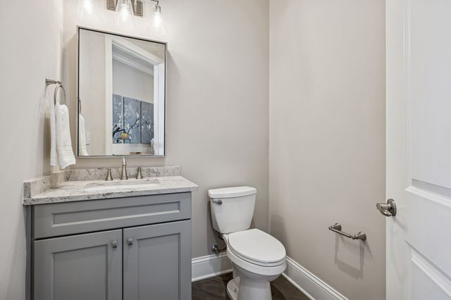 1024 Club View Dr Unit D202, Gallatin, TN 37066