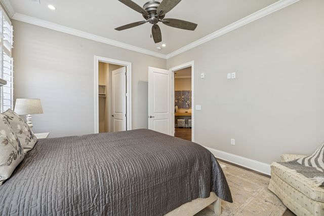 1024 Club View Dr Unit D202, Gallatin, TN 37066