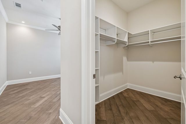 1024 Club View Dr Unit D202, Gallatin, TN 37066