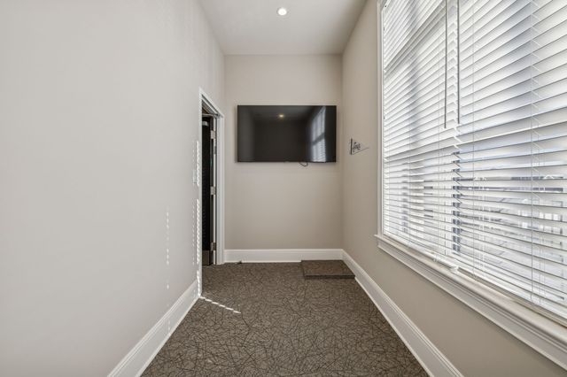 1024 Club View Dr Unit D202, Gallatin, TN 37066