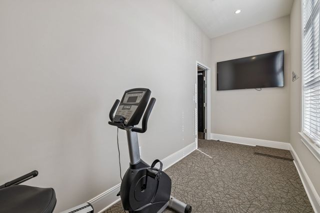 1024 Club View Dr Unit D202, Gallatin, TN 37066