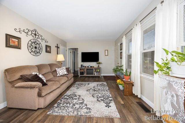 71 S Cedar Avenue, Battle Creek, MI 49037