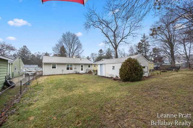 71 S Cedar Avenue, Battle Creek, MI 49037