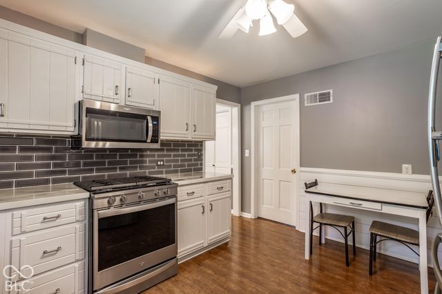 932 N Marwood Trail North Drive, Carmel, IN 46280
