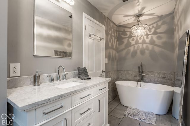 932 N Marwood Trail North Drive, Carmel, IN 46280