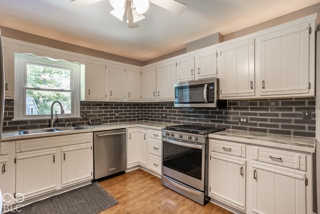 932 N Marwood Trail North Drive, Carmel, IN 46280