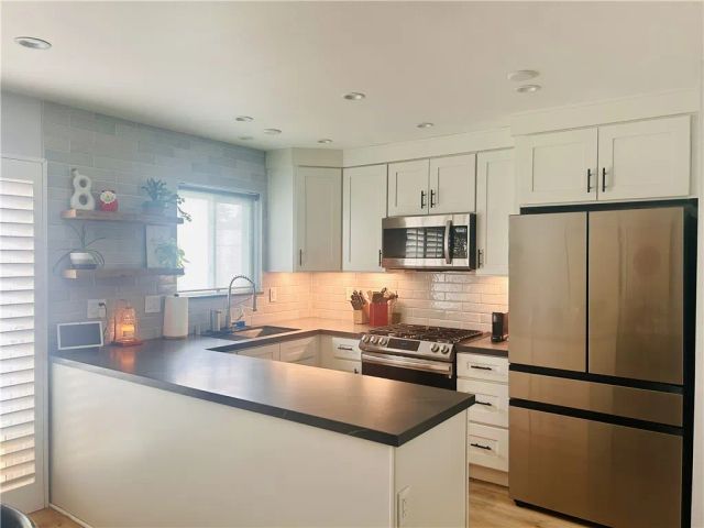 1140 N Lamer, Burbank, CA 91506