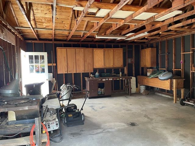 1541 Elk St, City Of Franklin, PA 16323