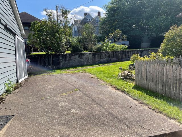 1541 Elk St, City Of Franklin, PA 16323