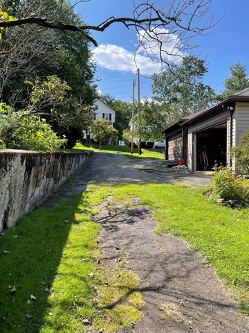 1541 Elk St, City Of Franklin, PA 16323