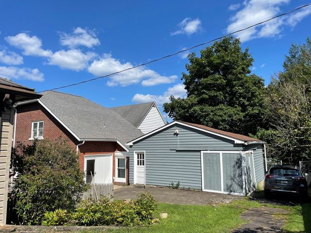 1541 Elk St, City Of Franklin, PA 16323