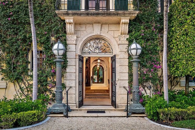 143 Clarendon Avenue, Palm Beach, FL 33480