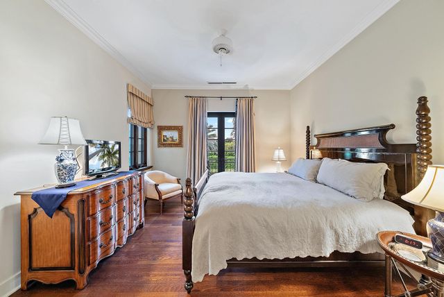 143 Clarendon Avenue, Palm Beach, FL 33480