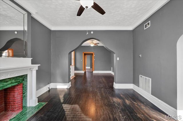 8215 Pennsylvania Avenue, St Louis, MO 63111